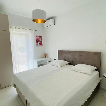 Апартаменты Frisch Renovierte Mit Meerblick By Interhome *